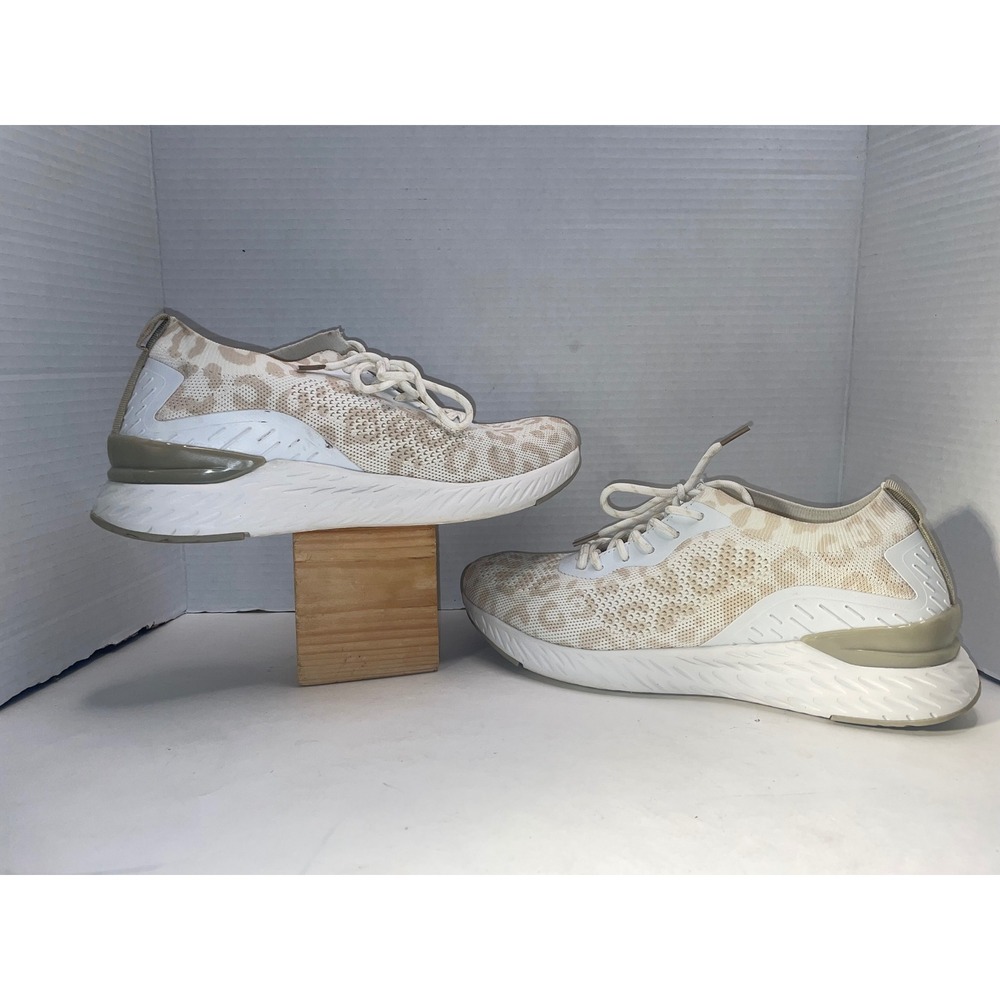 Marley Lilly Women's Size 11 Animal Print Knit Running Comfort Shoes EXCELLENT